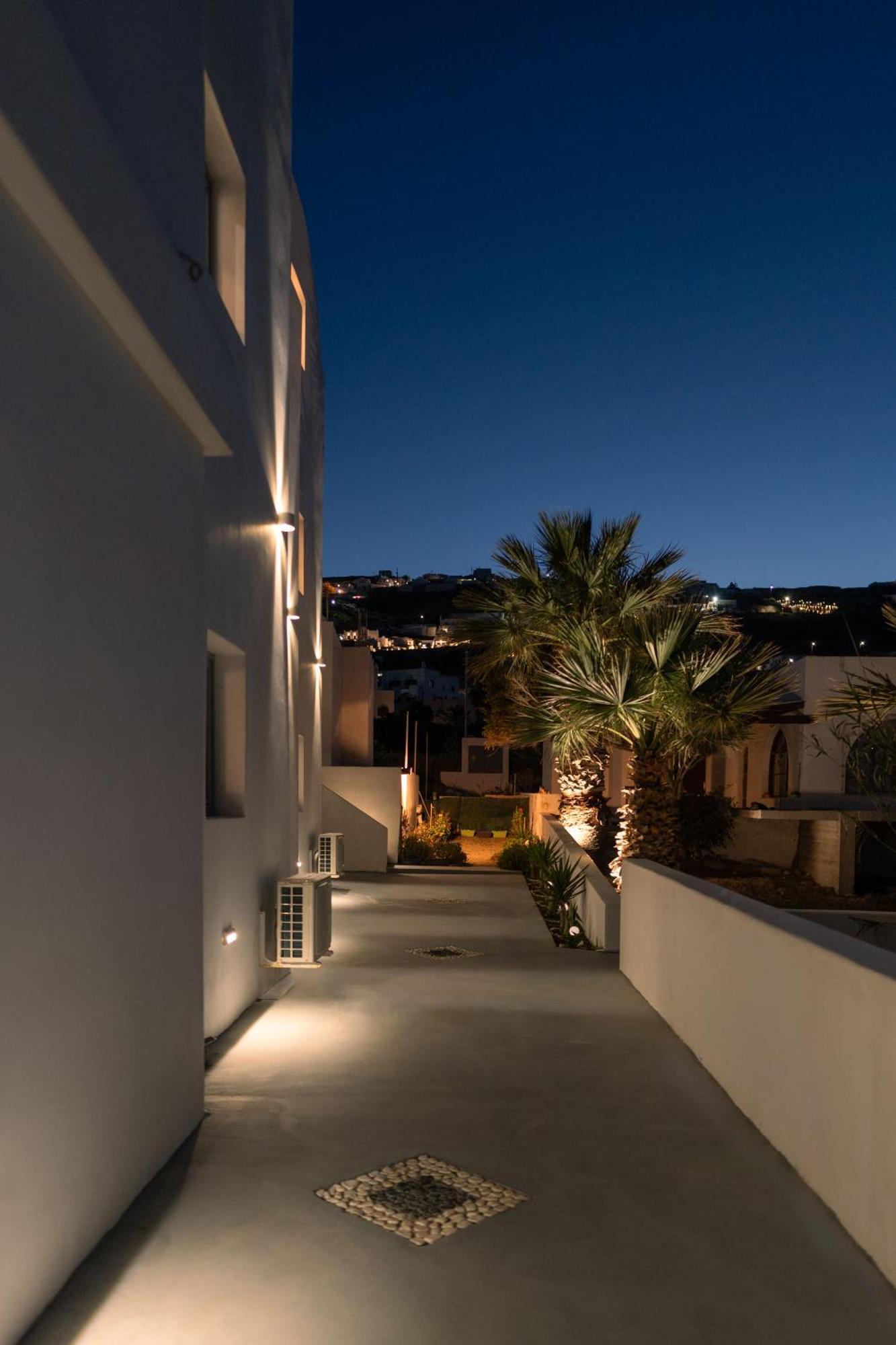 The Vine Suites Vourvoulos Exterior photo