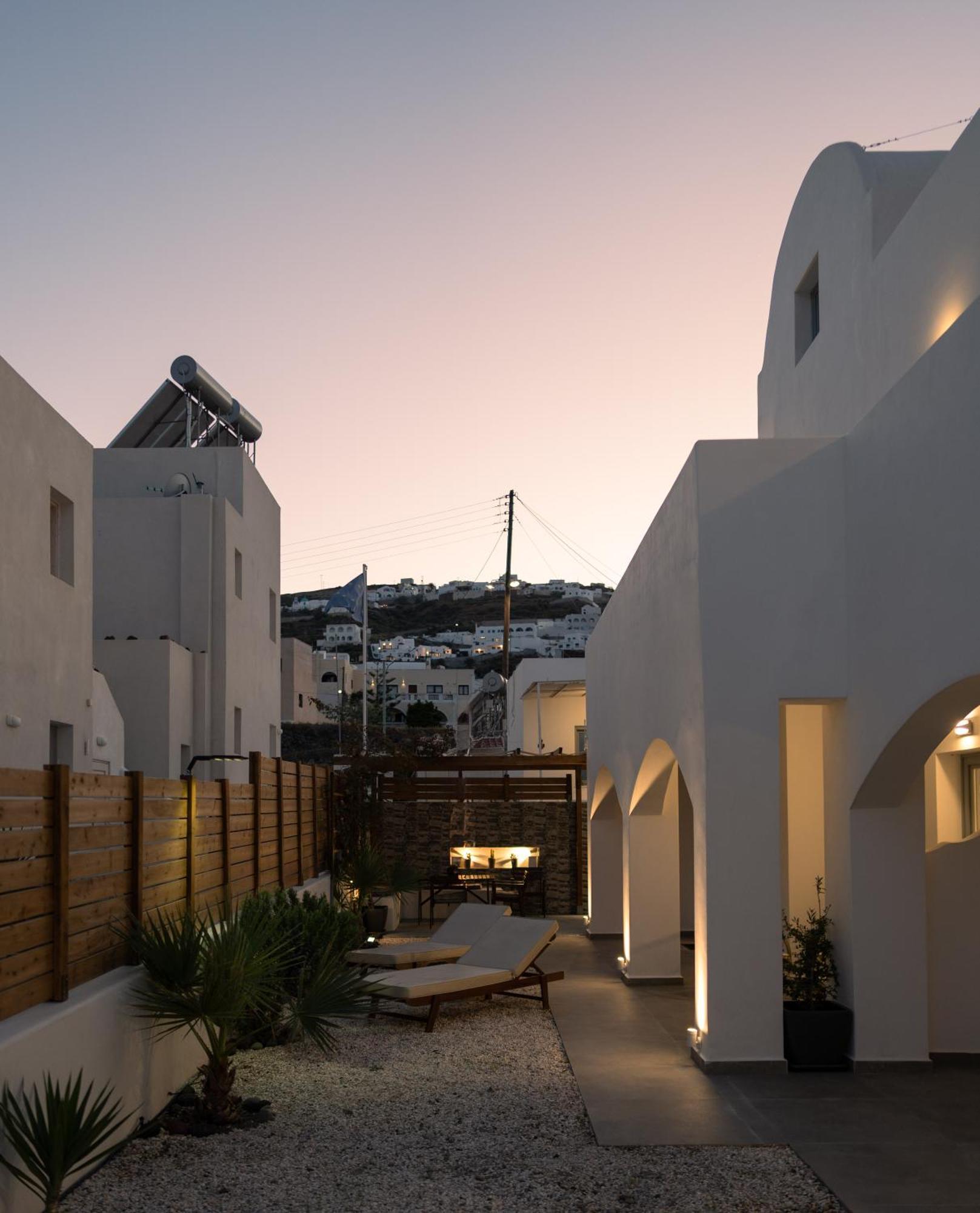 The Vine Suites Vourvoulos Exterior photo