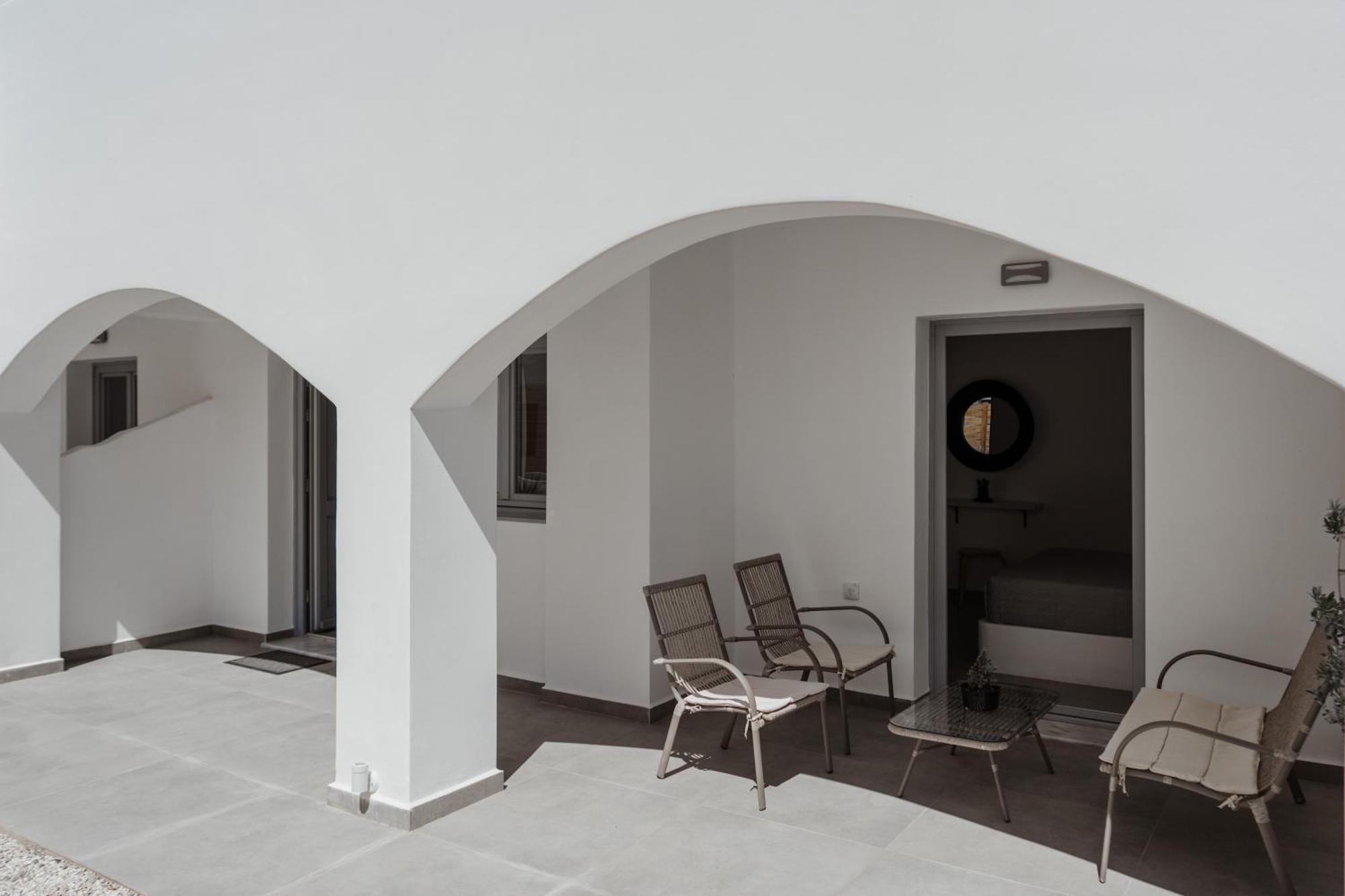 The Vine Suites Vourvoulos Exterior photo